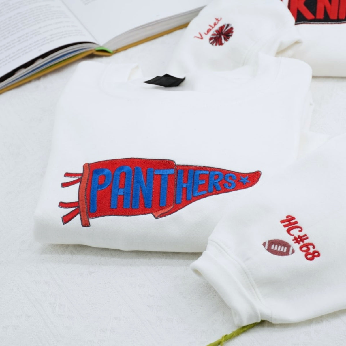 Individuell bestickte Engel- und Dämonenkatze-Kapuzenpullover für Paare