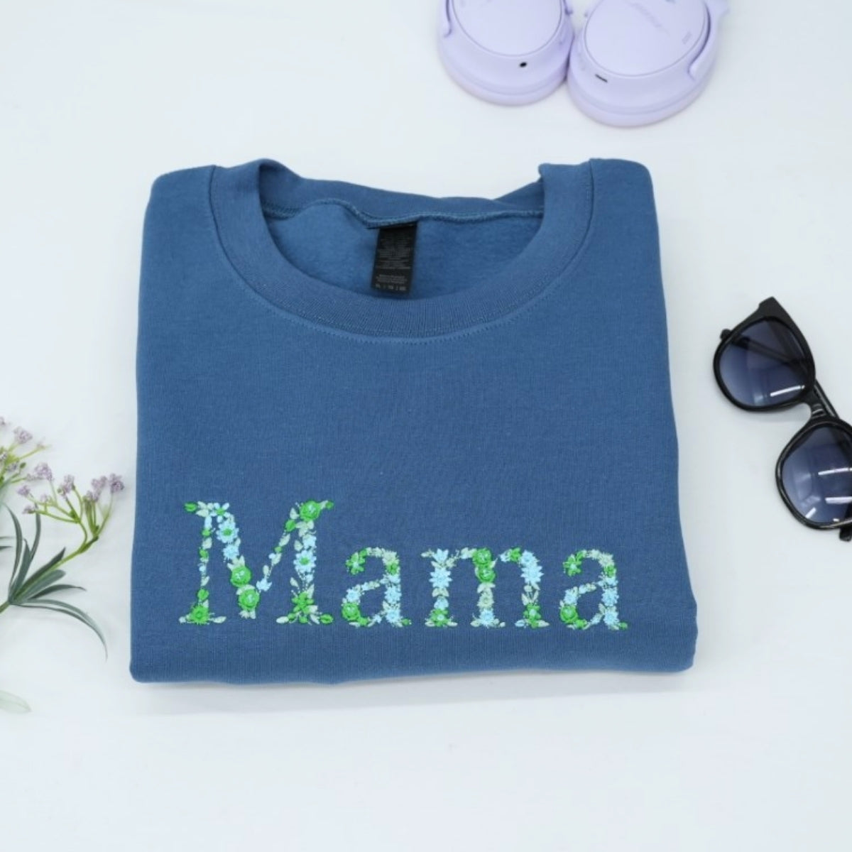 Custom Mama Floral Sweatshirt - Mom Embroidered Flower Letter Design - Perfect Mother's Day Gift