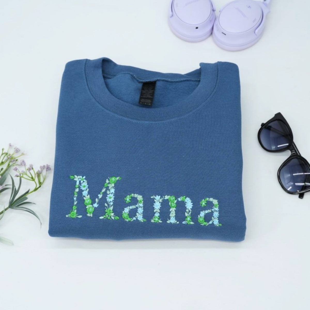 Custom Mama Floral Sweatshirt - Mom Embroidered Flower Letter Design - Perfect Mother's Day Gift
