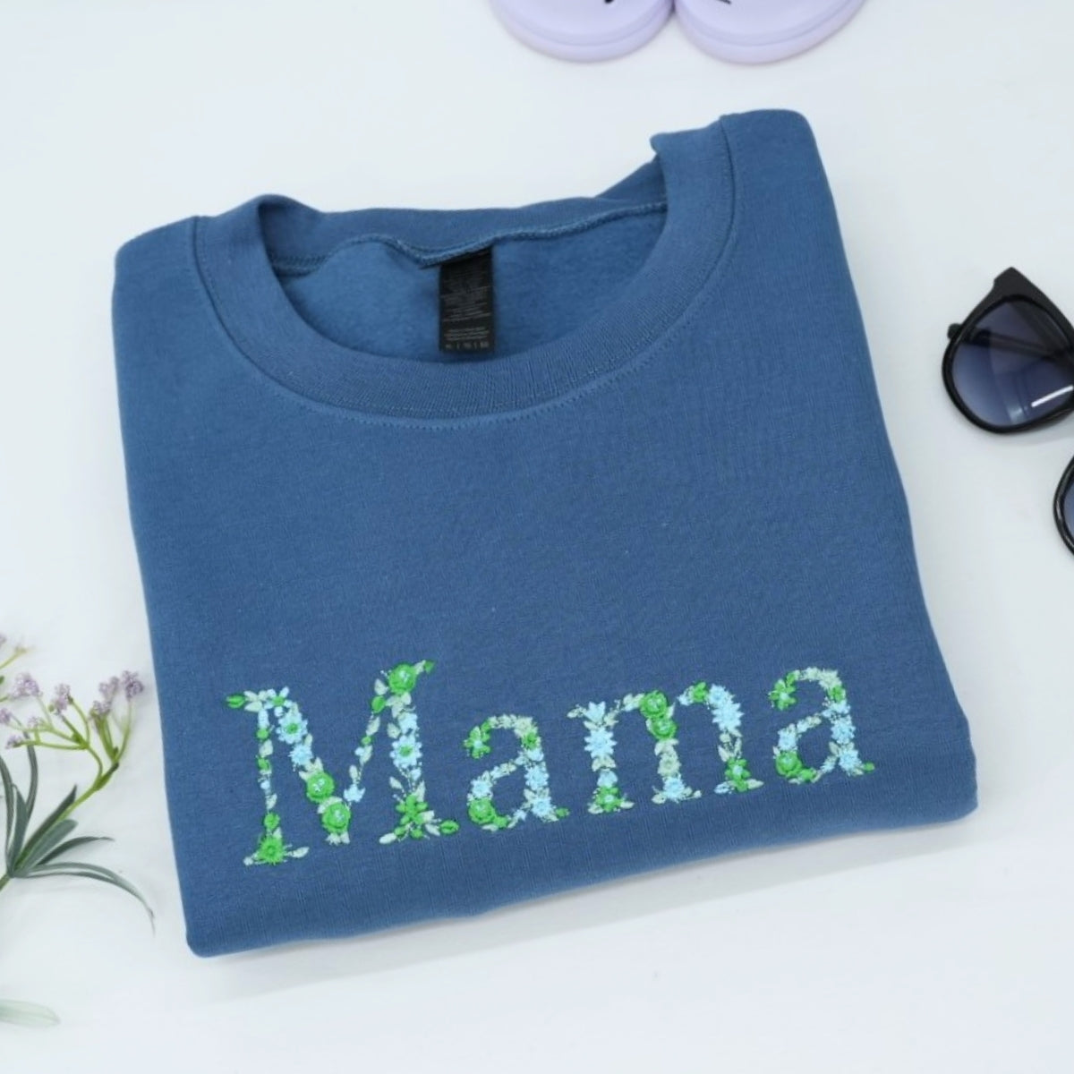Custom Mama Floral Sweatshirt - Mom Embroidered Flower Letter Design - Perfect Mother's Day Gift