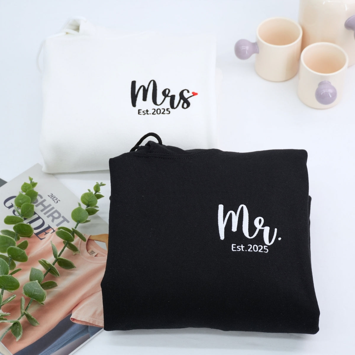 Individuelle, passende bestickte Kapuzenpullover „Mr. &amp; Mrs.“ für Paare