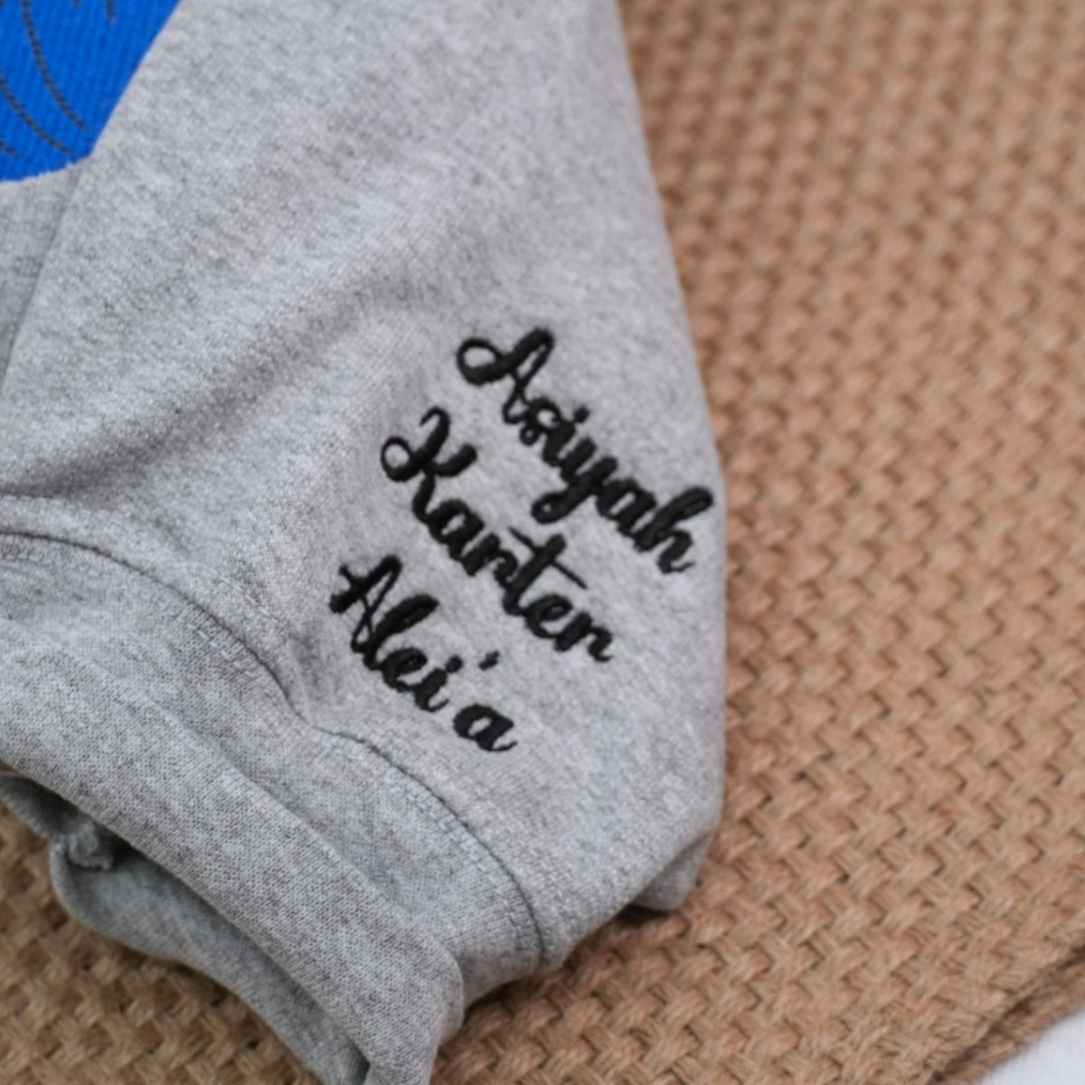 Individuell bestickte Engel- und Dämonenkatze-Kapuzenpullover für Paare