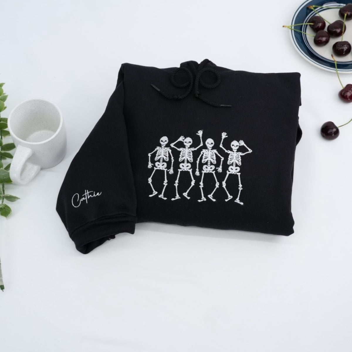 Individuell bestickte Engel- und Dämonenkatze-Kapuzenpullover für Paare