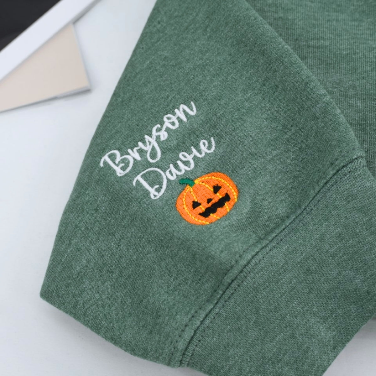 Individuell bestickte Engel- und Dämonenkatze-Kapuzenpullover für Paare