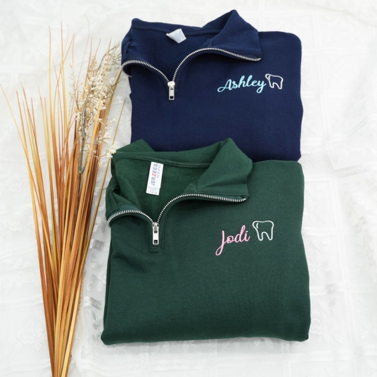 Sweats à capuche assortis brodés personnalisés avec ange et chat démon pour couples