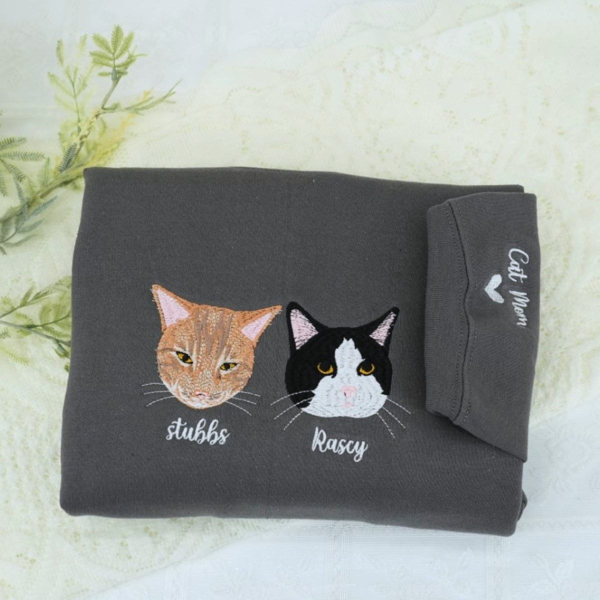 Individuell bestickte Engel- und Dämonenkatze-Kapuzenpullover für Paare