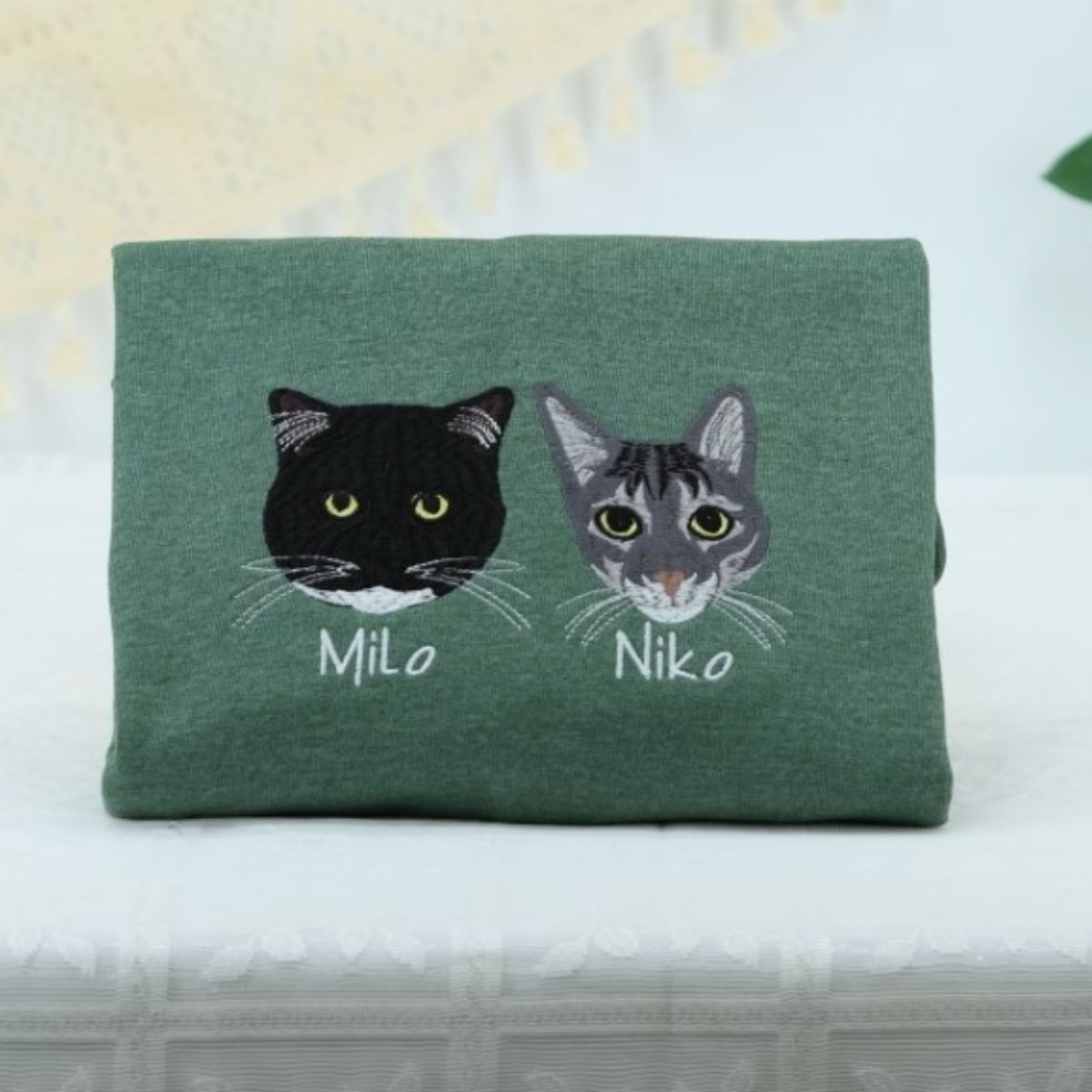 Individuell bestickte Engel- und Dämonenkatze-Kapuzenpullover für Paare