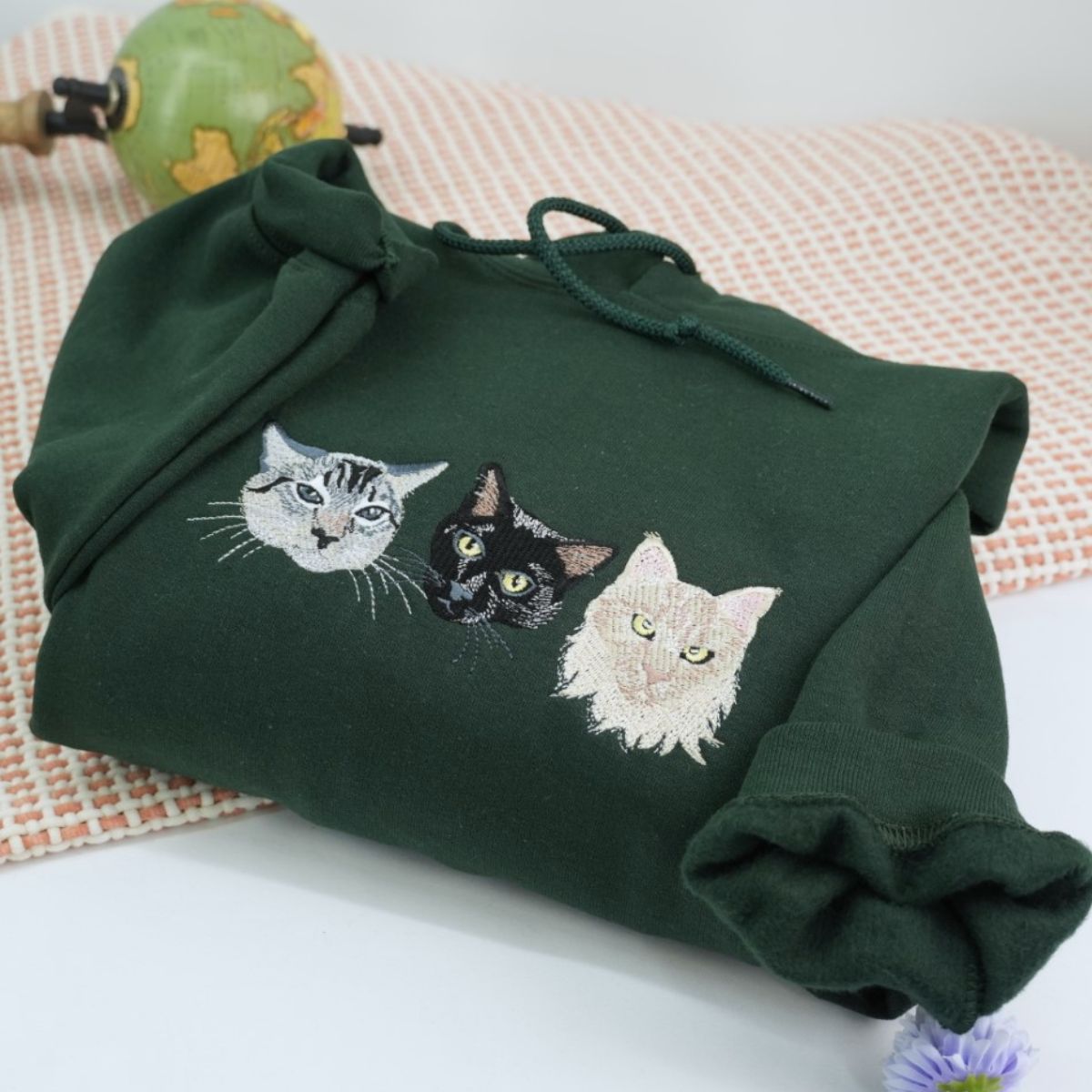 Individuell bestickte Engel- und Dämonenkatze-Kapuzenpullover für Paare