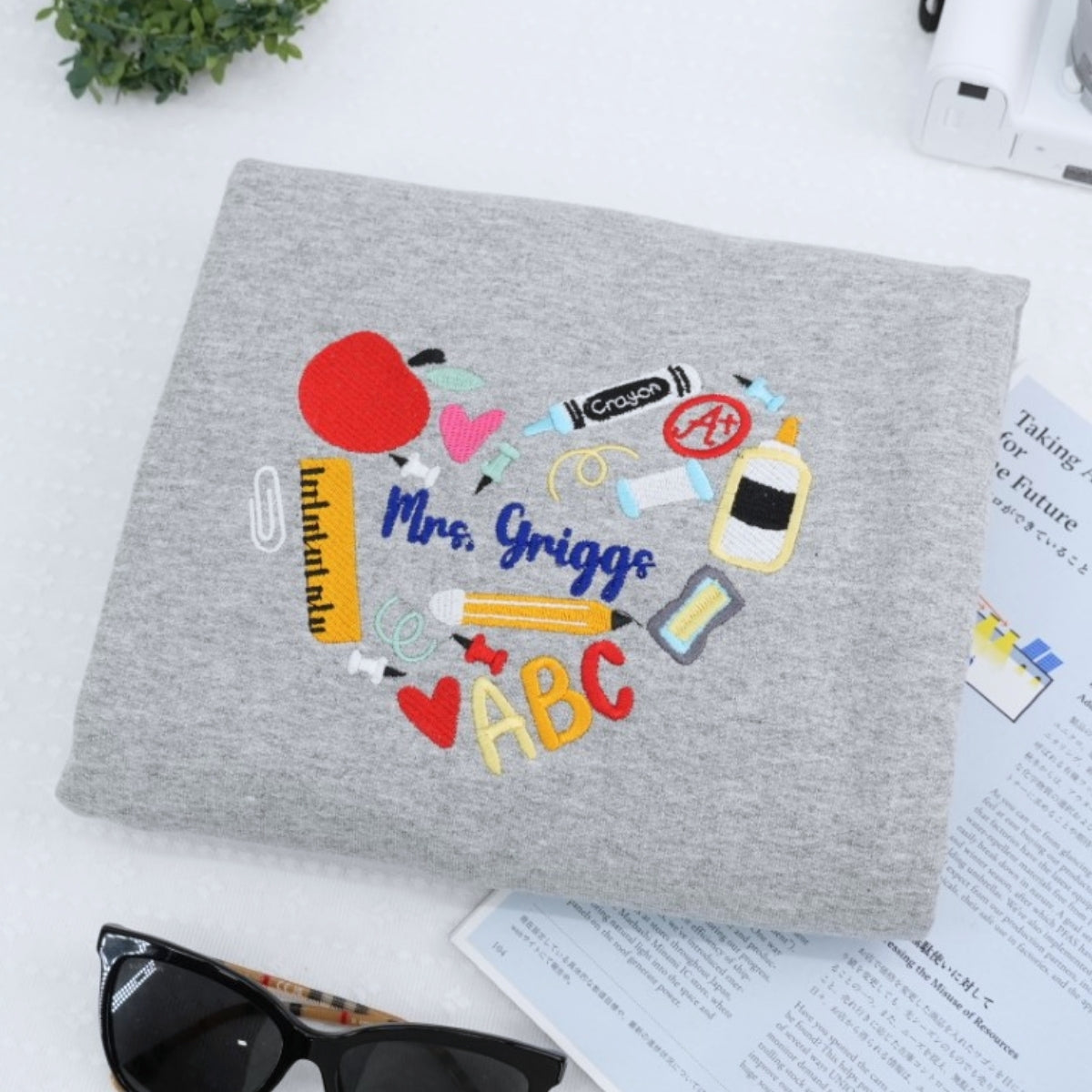 Individuell bestickte Engel- und Dämonenkatze-Kapuzenpullover für Paare