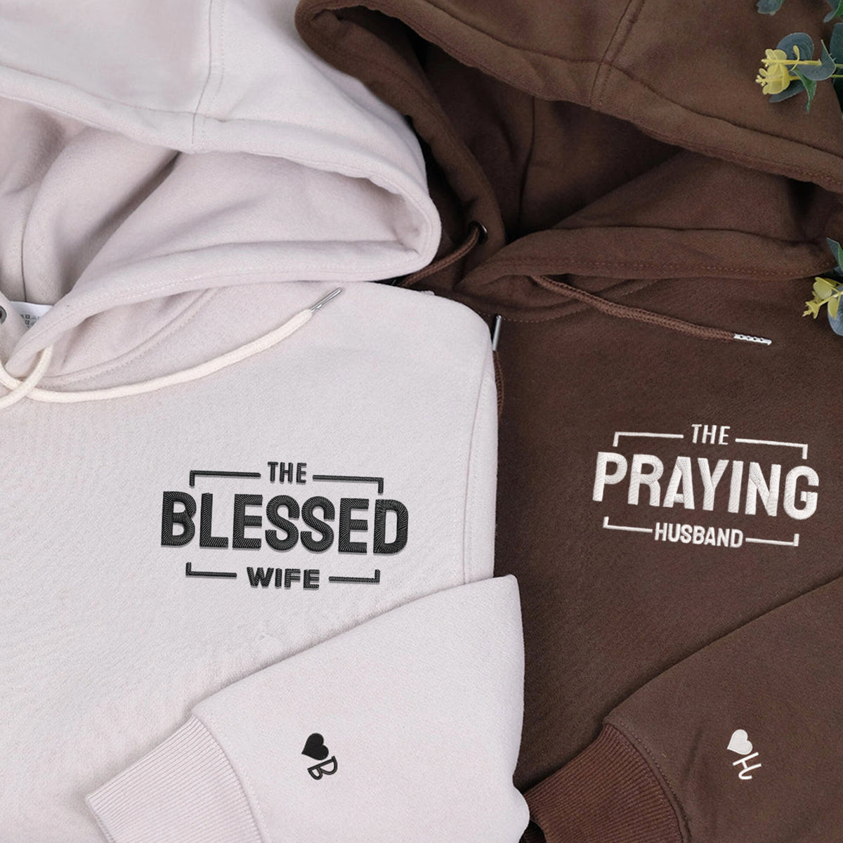 Benutzerdefinierter bestickter Hoodie für Paare, passender Hoodie „Der betende Ehemann“