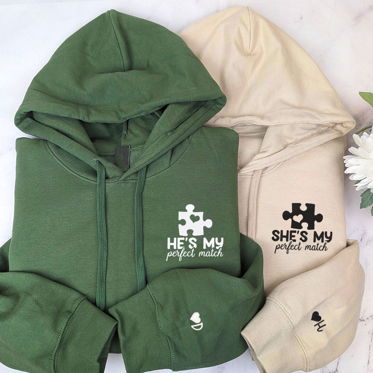 Personalisierte passende bestickte Hoodies mit der Aufschrift „She's My Perfect Match“ für Paare