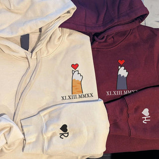 Sweats à capuche brodés personnalisés avec motif patte de chat et cœur, chiffres romains assortis, pour couples